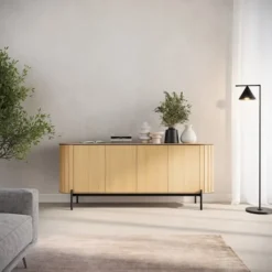Komoda czterodrzwiowa Rotto z ryflami 168 cm dąb vincenza