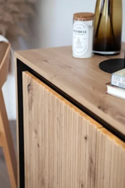 Komoda czterodrzwiowa Trend wysoka 98 cm z LED Dąb artisan