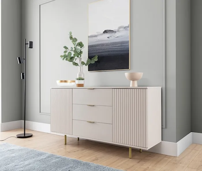 Komoda dwudrzwiowa Klazby 150 cm z trzema szufladami kaszmir lamele