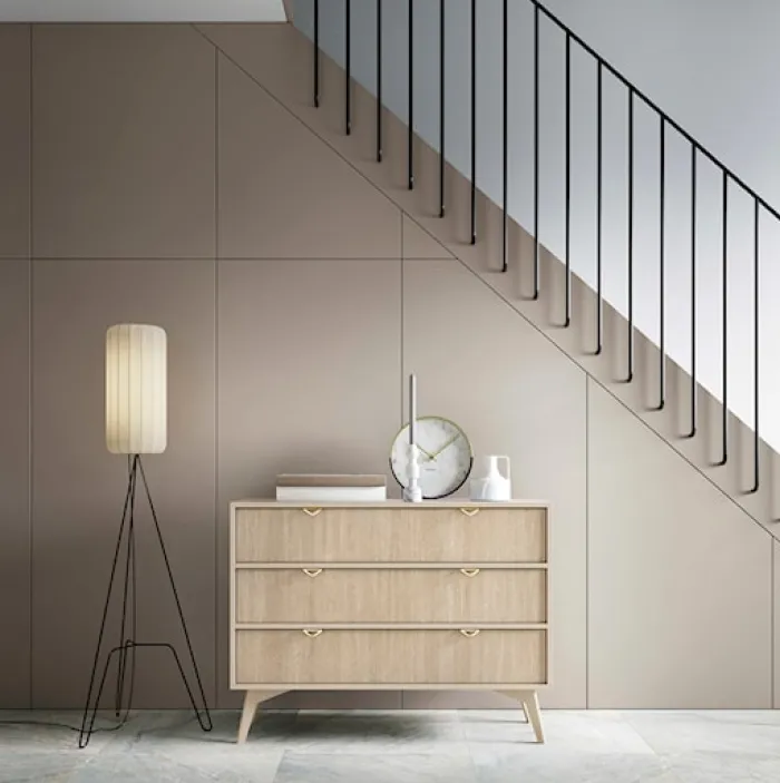Komoda Favoria z szufladami 106 cm beżowa/jodełka scandi ze złotymi uchwytami