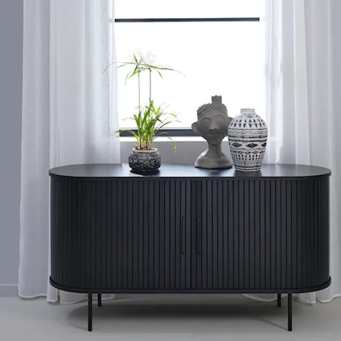 Komoda Gativel 140x76 cm lamele dąb czarny