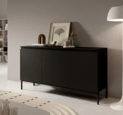 Komoda trzydrzwiowa Bemmi 150 cm czarna z czarnymi nogami