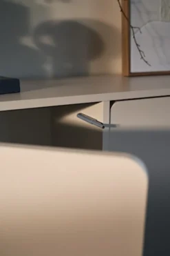 Komoda trzydrzwiowa Wuwu 150 cm szarobeżowa