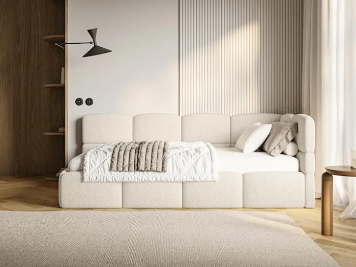 Łóżko młodzieżowe 90x200 cm Cloudy prawostronne z pojemnikiem i barierkami jasnobeżowe boucle