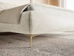 Łóżko tapicerowane 140x200 cm Roule z pojemnikiem stelaż metalowy szarobeżowe szenil nóżki złote