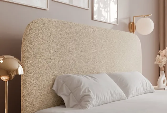 Łóżko tapicerowane 180x200 cm Sonvivo z pojemnikiem na pościel jasnobeżowe boucle stelaż metalowy