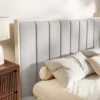 Łóżko tapicerowane 140x200 cm Togents z oświetleniem LED jasnoszare welur hydrofobowy