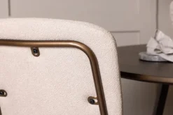 Krzesło tapicerowane Dhevis beżowe