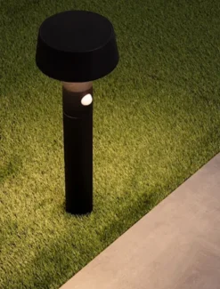 Lampa ogrodowa Choope LED solarna czarna