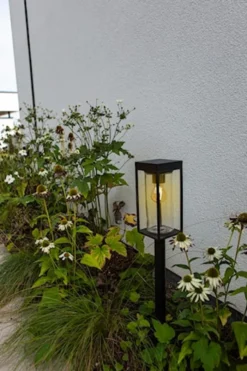 Lampa ogrodowa Flair LED solarna czarna