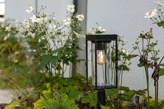 Lampa ogrodowa Flair LED solarna czarna