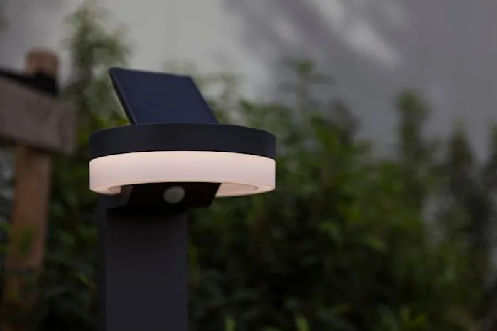 Lampa ogrodowa Runda LED solarna biało-szara