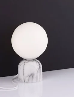 Lampa stołowa Eviall biała marmurowa