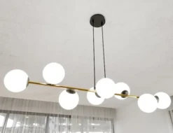 Lampa wisząca Bestalles czarno-złota z białymi kloszami x8