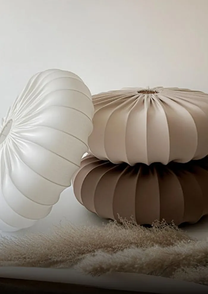 Lampa wisząca Cafee średnica 52 cm latte z czarną podstawą