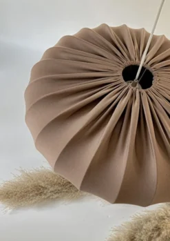 Lampa wisząca Cafee średnica 66 cm mokka z białą podstawą