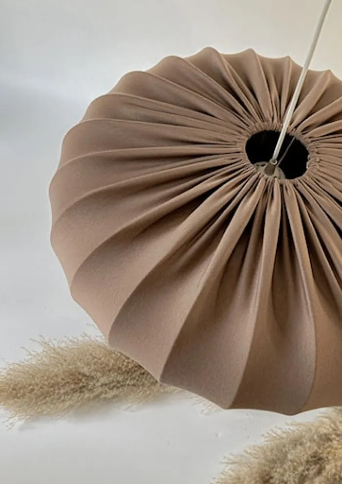 Lampa wisząca Cafee średnica 66 cm mokka z białą podstawą