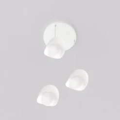 Lampa wisząca Ritual x3 biała na okrągłej podsufitce