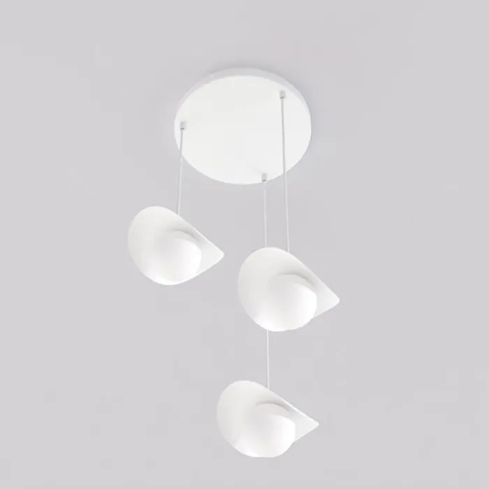 Lampa wisząca Ritual x3 biała na okrągłej podsufitce