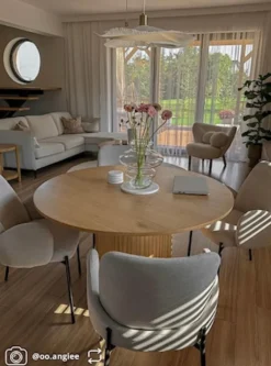 Stół okrągły Gativel 120 cm z okrągłą podstawą lamele dąb naturalny