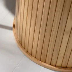 Stół okrągły Gativel 120 cm z okrągłą podstawą lamele dąb naturalny
