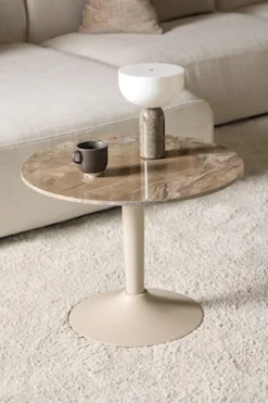 Stolik kawowy Roshly średnica 60 cm trawertyn ceramiczny blat z metalową podstawą