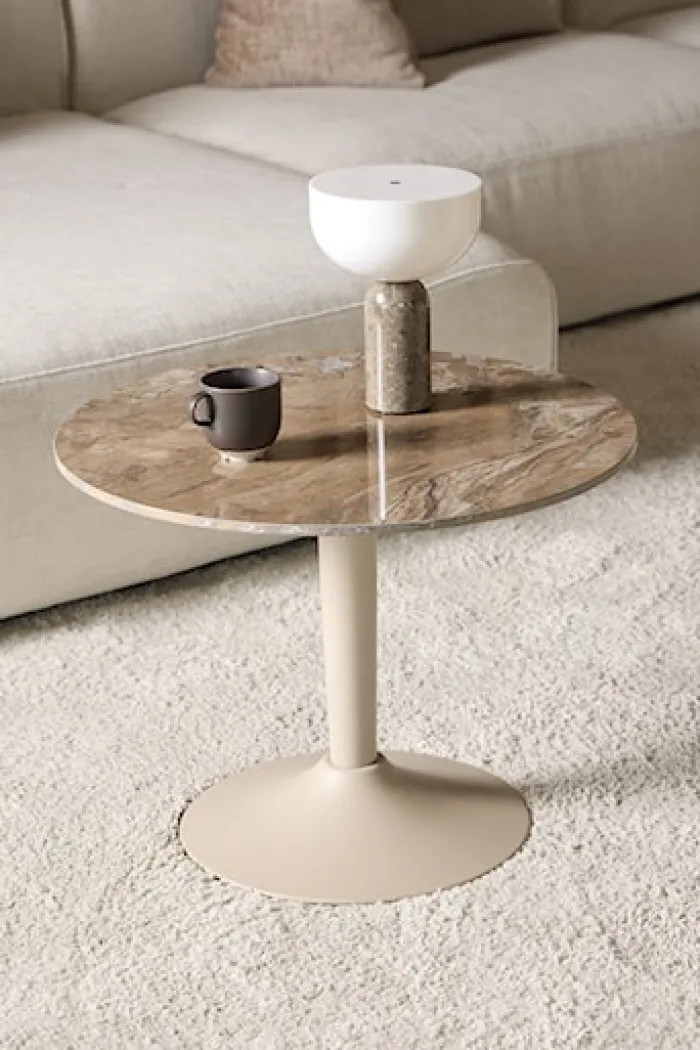 Stolik kawowy Roshly średnica 60 cm trawertyn ceramiczny blat z metalową podstawą