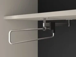 Szafa do przedpokoju Caletto 55 cm jednodrzwiowa ozdobne lamele beżowa