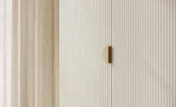 Szafa trzydrzwiowa Moonir z drążkiem i półkami 150 cm Szary beż