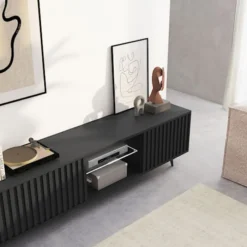 Szafka RTV Bello z lamelowymi frontami 175 cm czarna z led z czarnymi nogami
