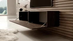 Szafka RTV Bisira 140 cm Orzech