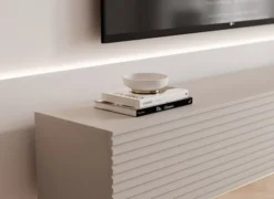 Szafka RTV Linearis z dwoma uchylnymi schowkami i oświetleniem LED 175 cm kaszmir na złotych nóżkach