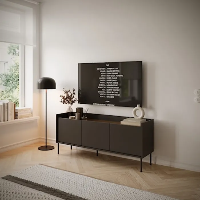 Szafka RTV Tovi trzydrzwiowa 140 cm czarny/orzech wisconsin
