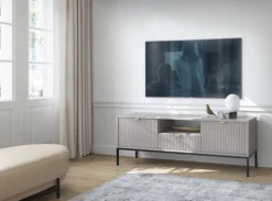 Szafka RTV Vellore 154 cm szara z ryflowanymi frontami i złotymi uchwytami