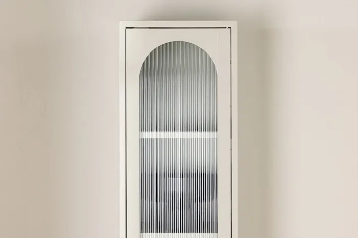 Witryna Bequiti 180x37 cm wysoka beżowa z drzwiczkami
